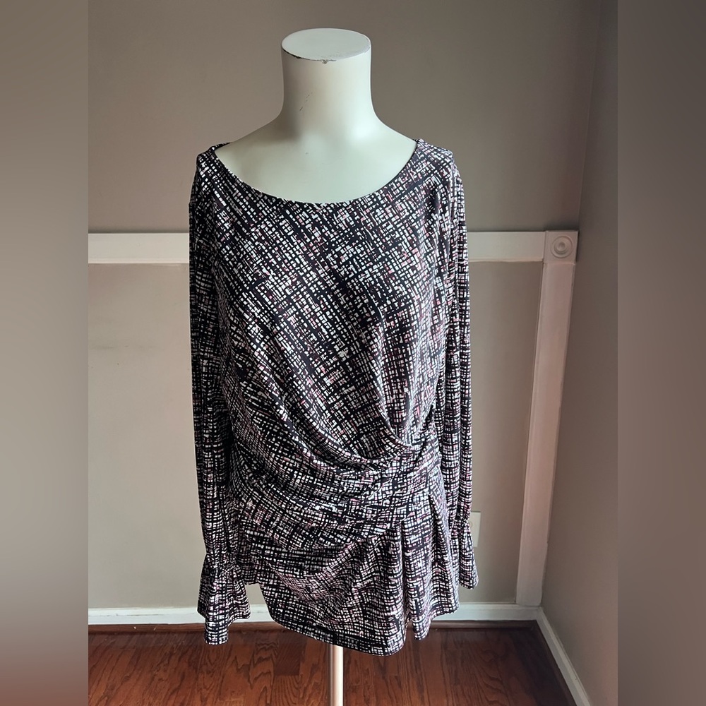 Ellen Tracy Black and White Patterned Blouse Size L
